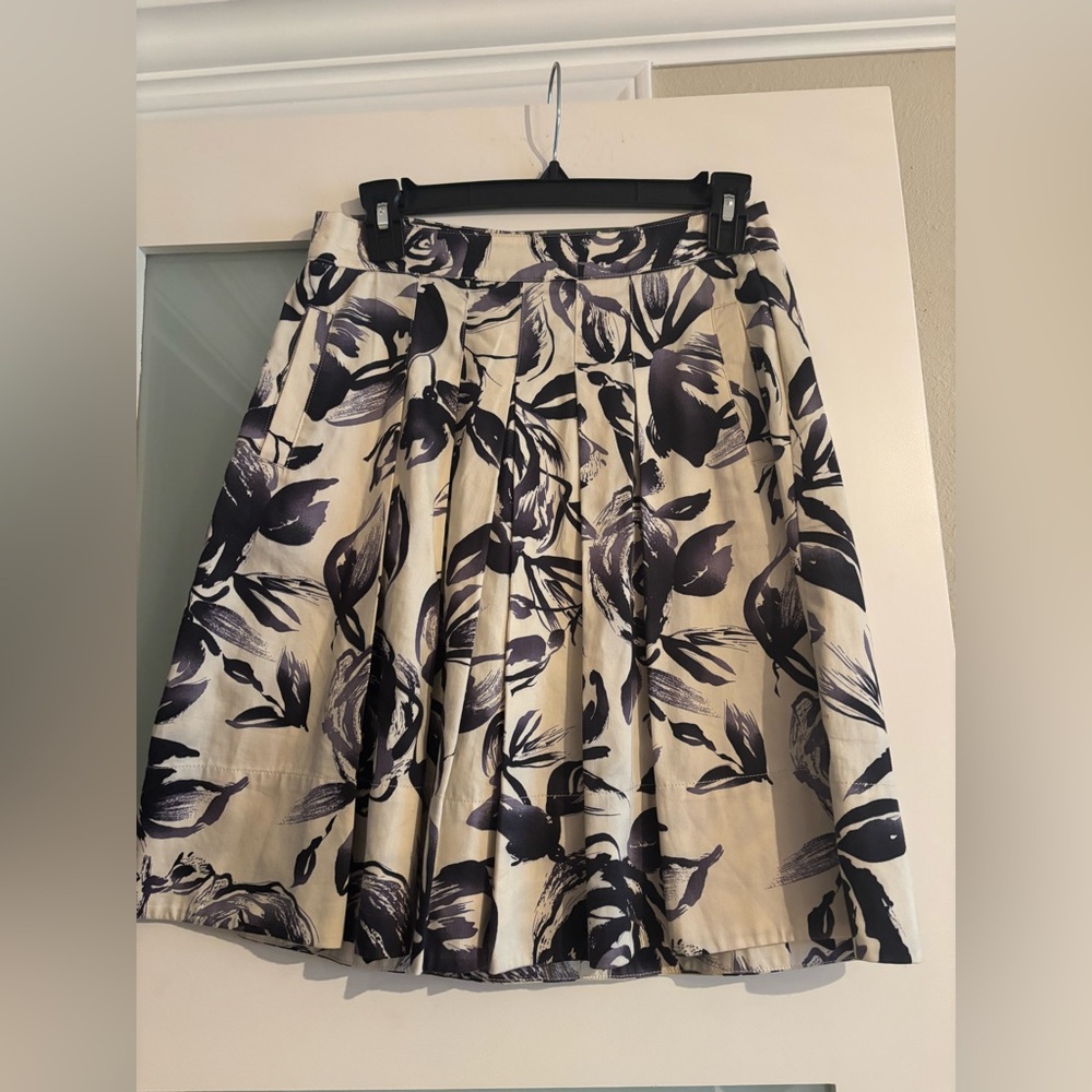 CAbi Black and Cream Cotton Floral A-Line Skirt